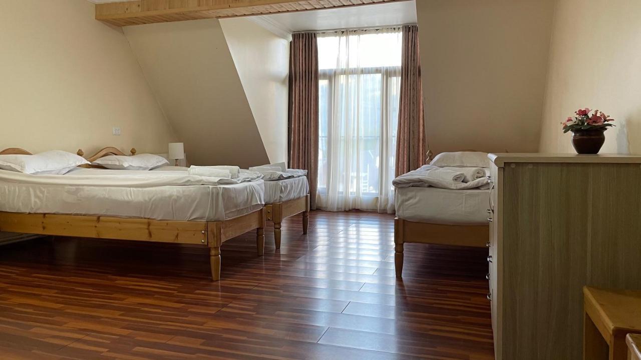 Mestiatour Guest House Ngoại thất bức ảnh