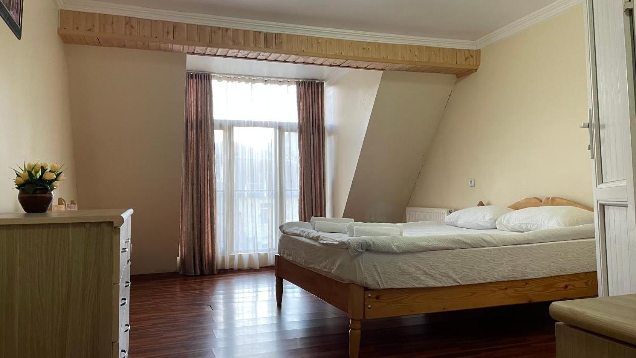 Mestiatour Guest House Ngoại thất bức ảnh