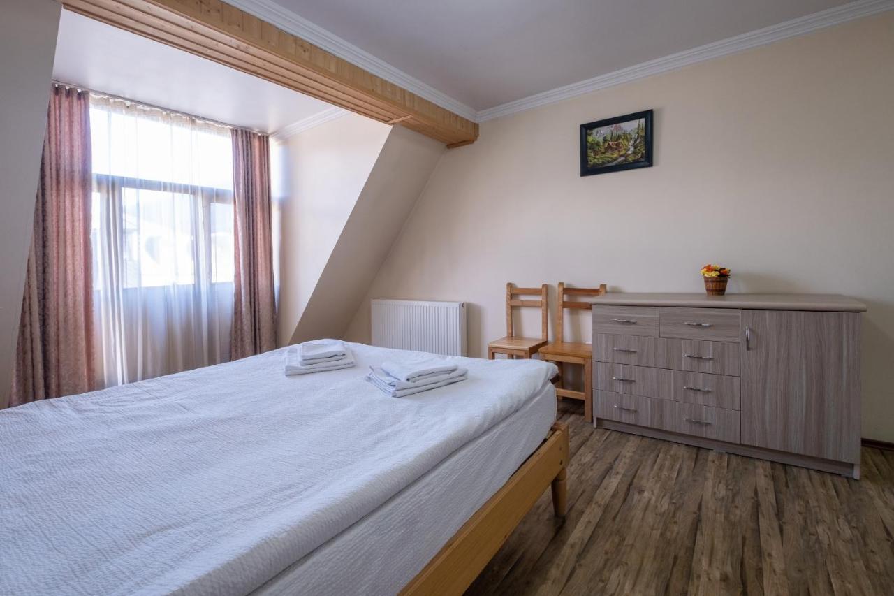 Mestiatour Guest House Ngoại thất bức ảnh