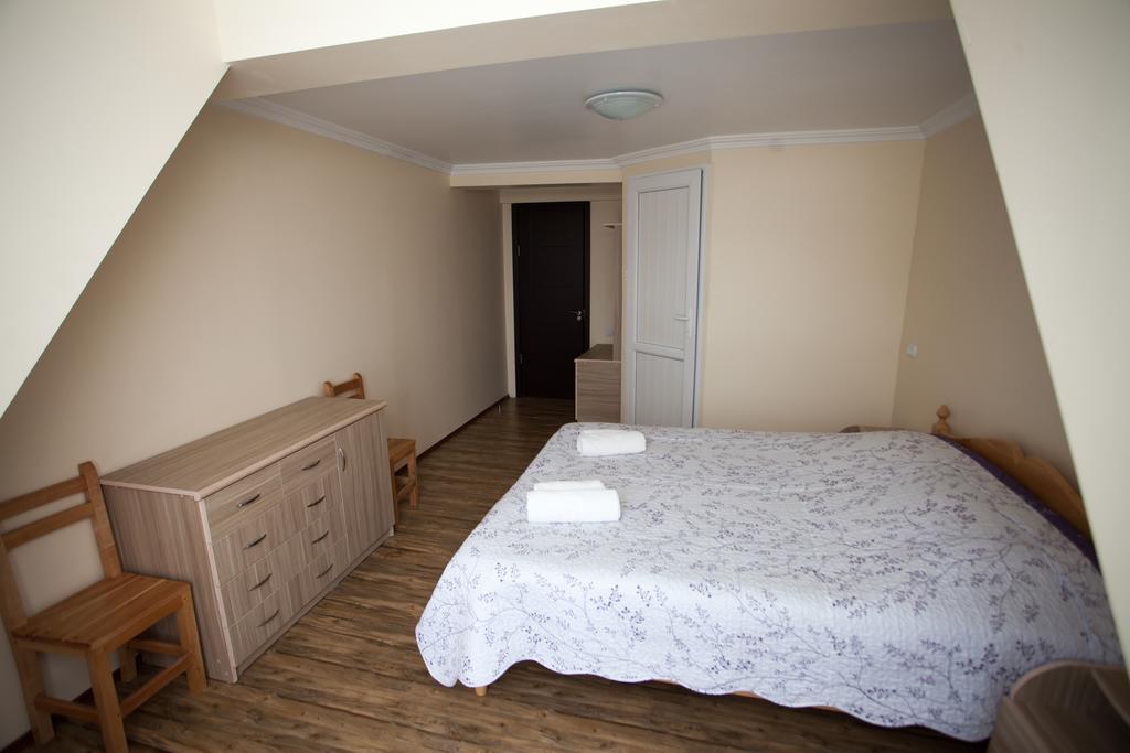 Mestiatour Guest House Ngoại thất bức ảnh