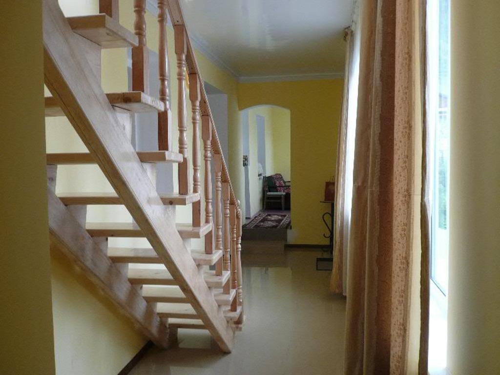 Mestiatour Guest House Ngoại thất bức ảnh