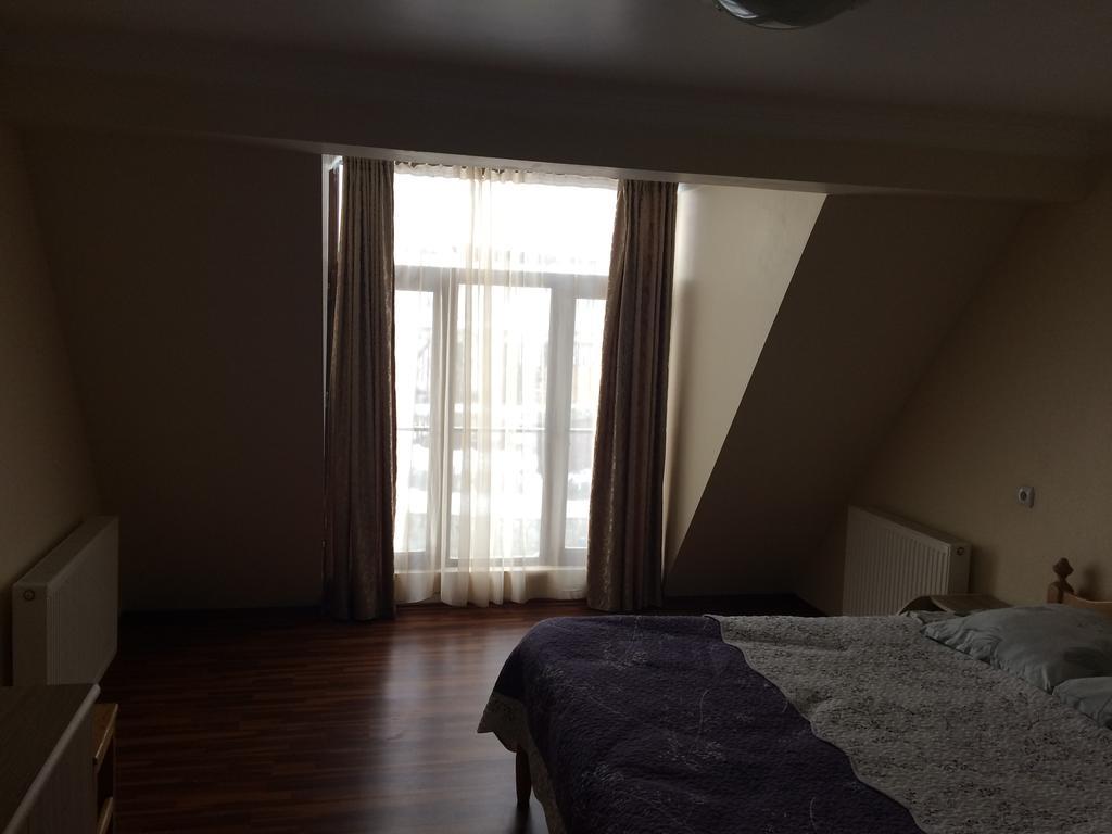 Mestiatour Guest House Ngoại thất bức ảnh